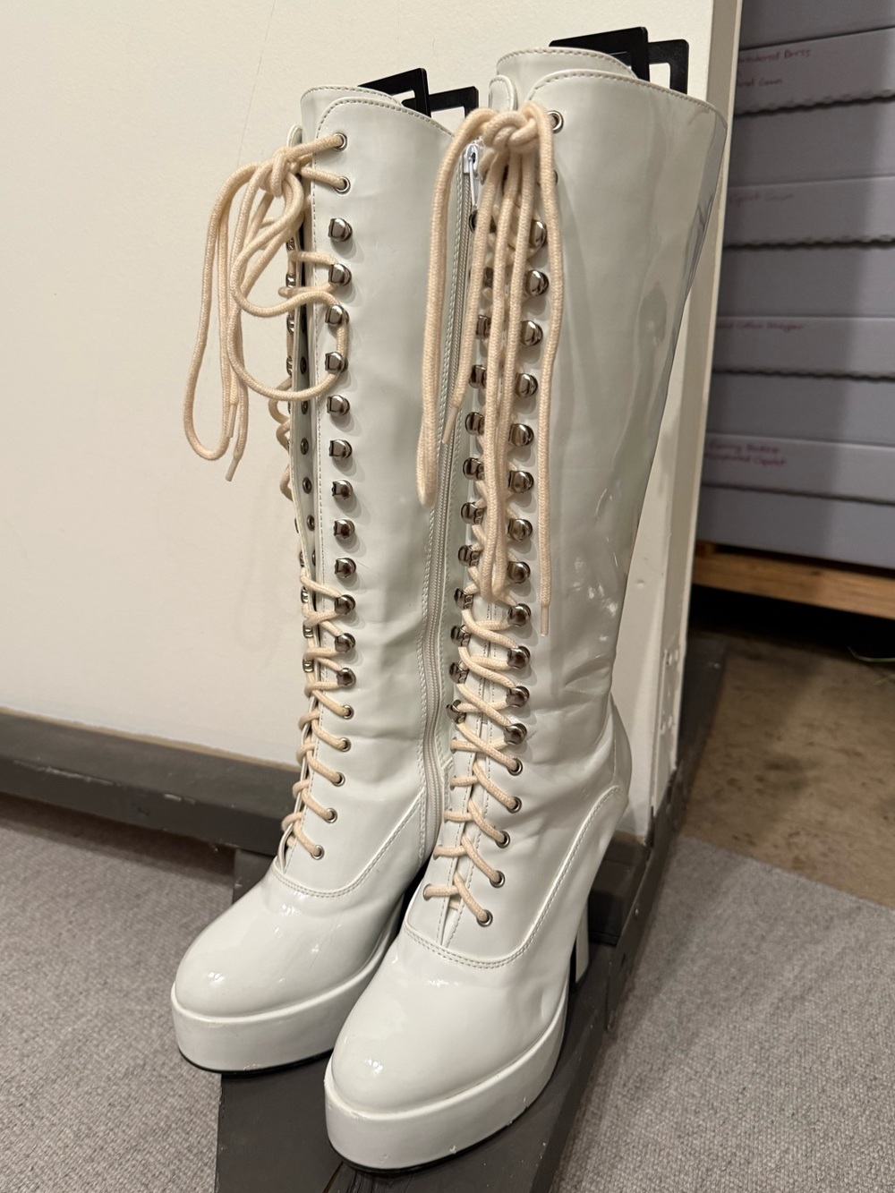 Ellie White Patent Vegan Leather Lace Up Platform Heel Knee High Tall Boots Sz 8